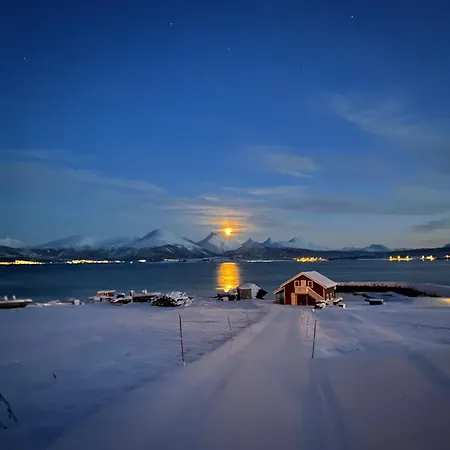 Kystferie Hébergement de vacances Larseng